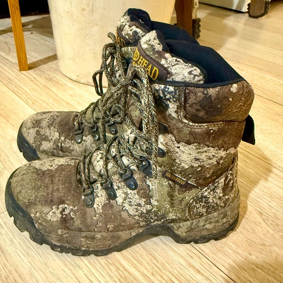 Readhead and co camo boots. Size 5 youth. EUC. - Picture 1 of 5